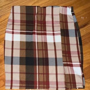Fashion Nova plaid mini skirt size Large